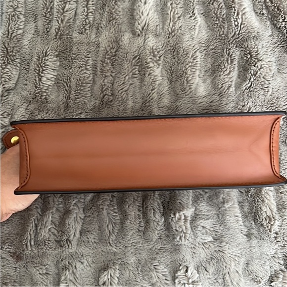 LOUIS VUITTON Monogram Pochette Dauphine Toiletry Pouch - Picture 4 of 16